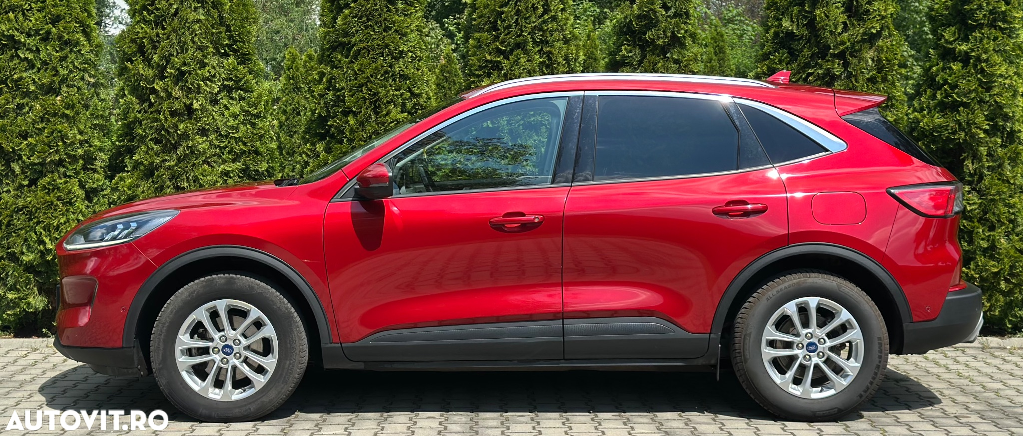 Ford Kuga 2.5 Duratec FHEV TITANIUM X - 4