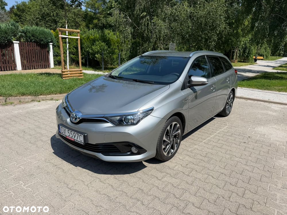 Toyota Auris - 1