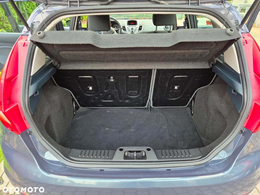 Ford Fiesta 1.4 Trend EU5 - 11