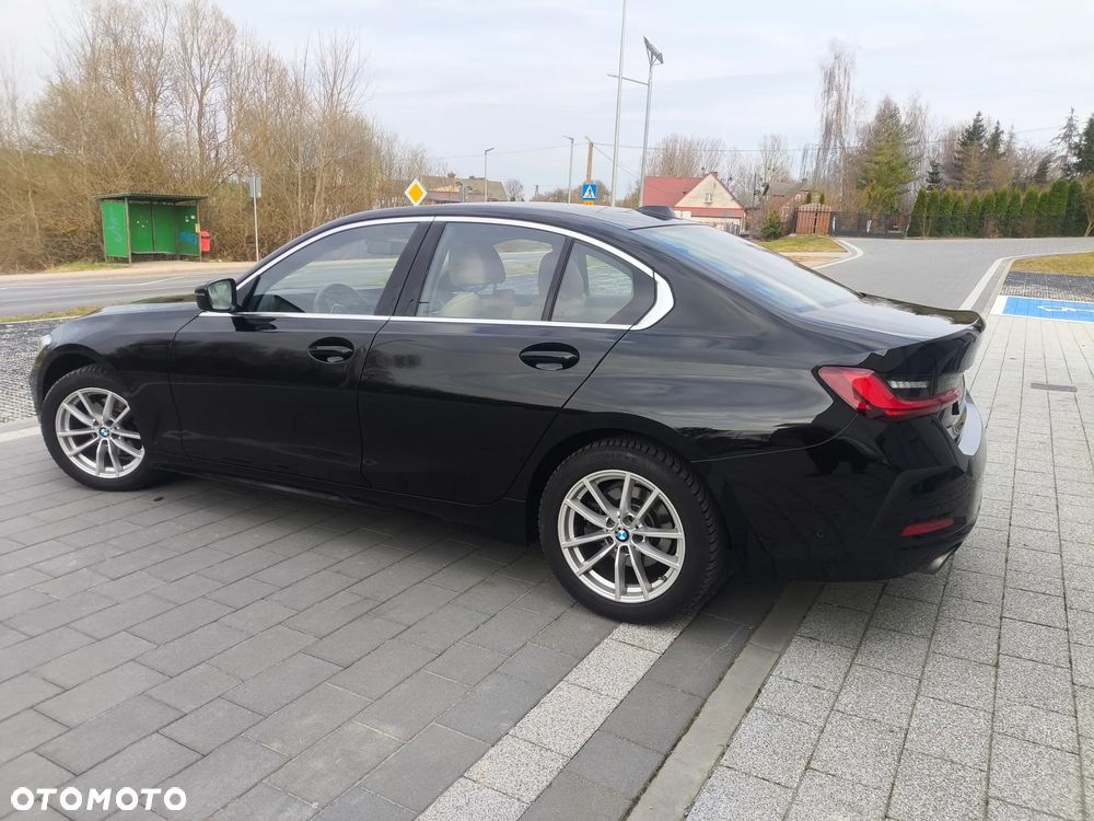 BMW Seria 3 320i - 6