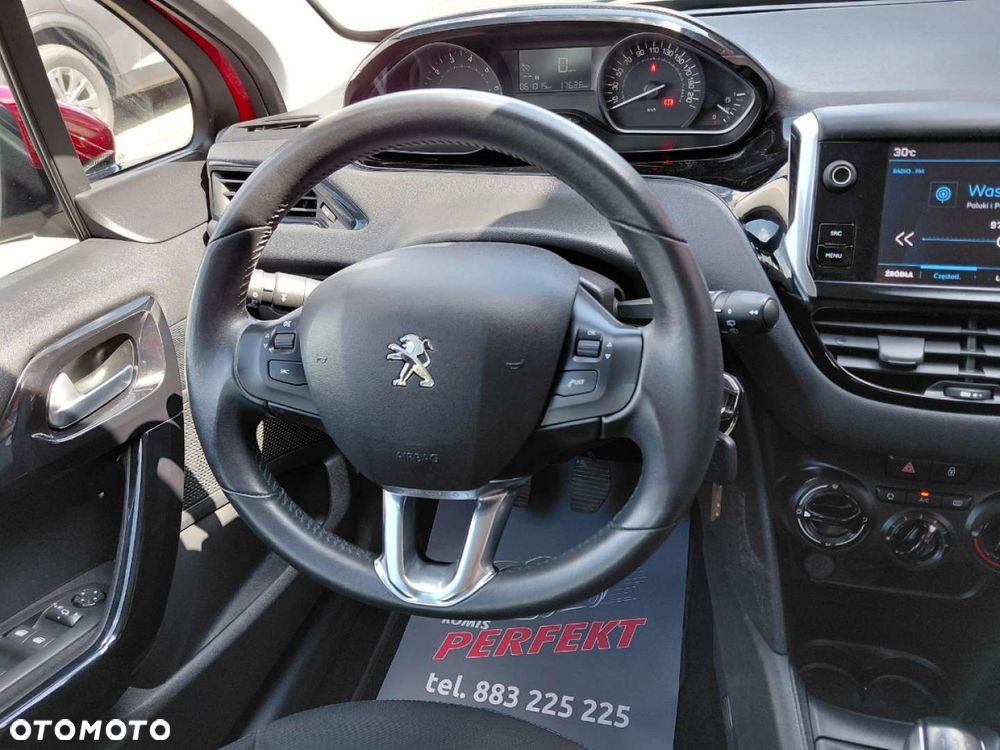 Peugeot 208 - 19