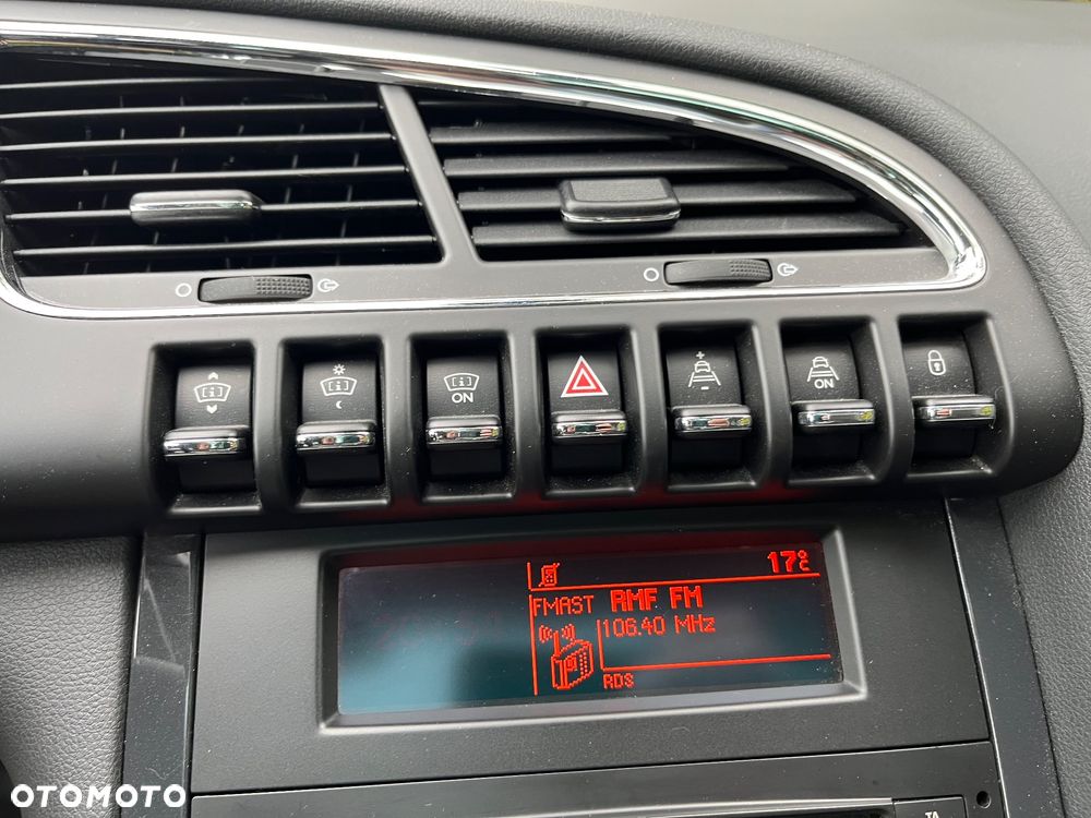 Peugeot 3008 HDi 160 Automatik Active - 32