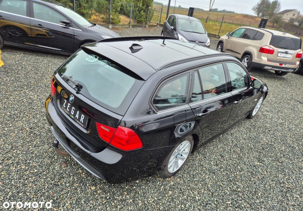 BMW Seria 3 - 35