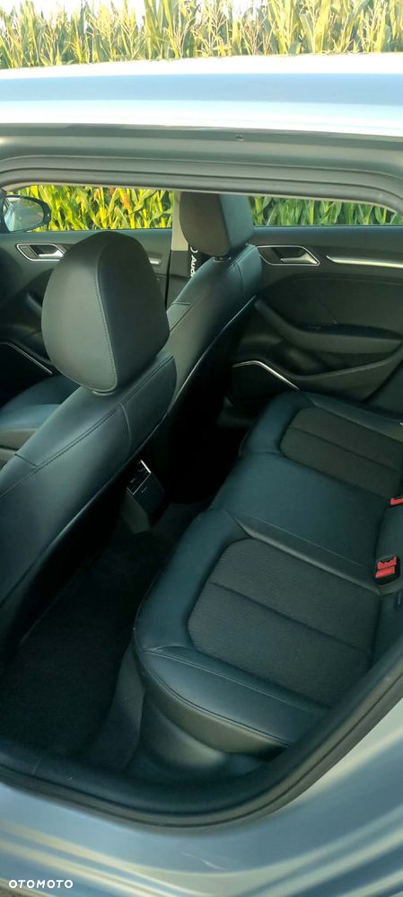 Audi A3 Sportback 2.0 TDI (clean diesel) Ambiente - 14