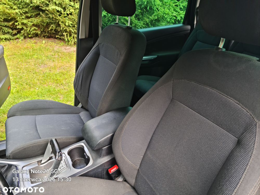 Ford S-Max - 32