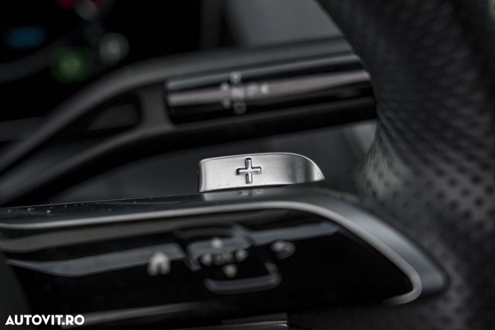 Mercedes-Benz GLC - 25