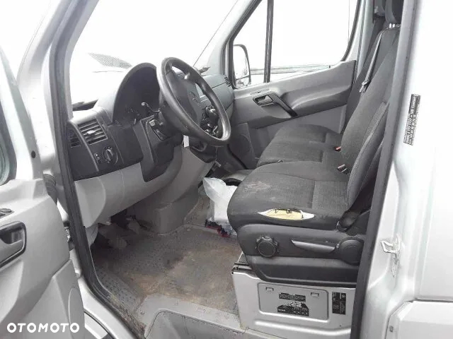 Mercedes-Benz sprinter 317 - 11