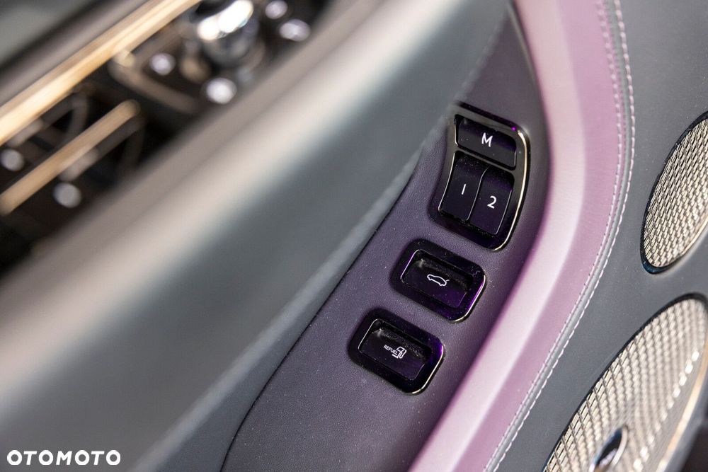 Bentley Continental GT - 16