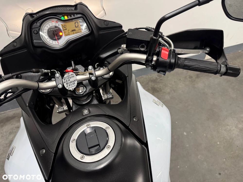 Suzuki V-STROM - 39