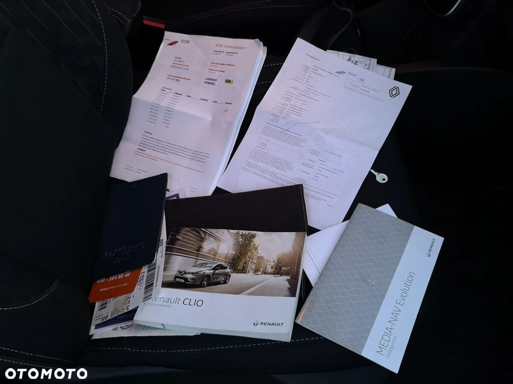 Renault Clio TCe 90 Luxe - 8