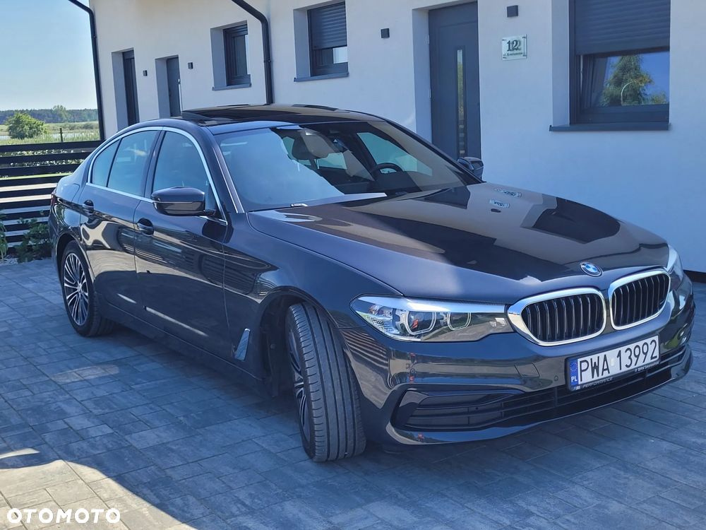 BMW Seria 5 530i xDrive Sport Line - 2