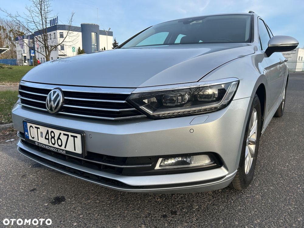 Volkswagen Passat 2.0 TDI SCR Comfortline - 1