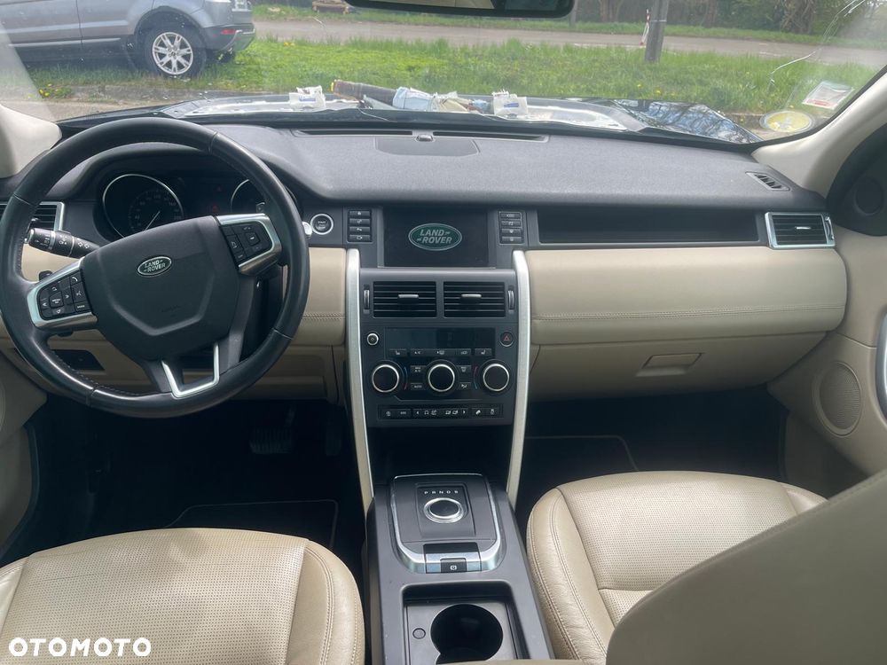 Land Rover Discovery Sport - 16