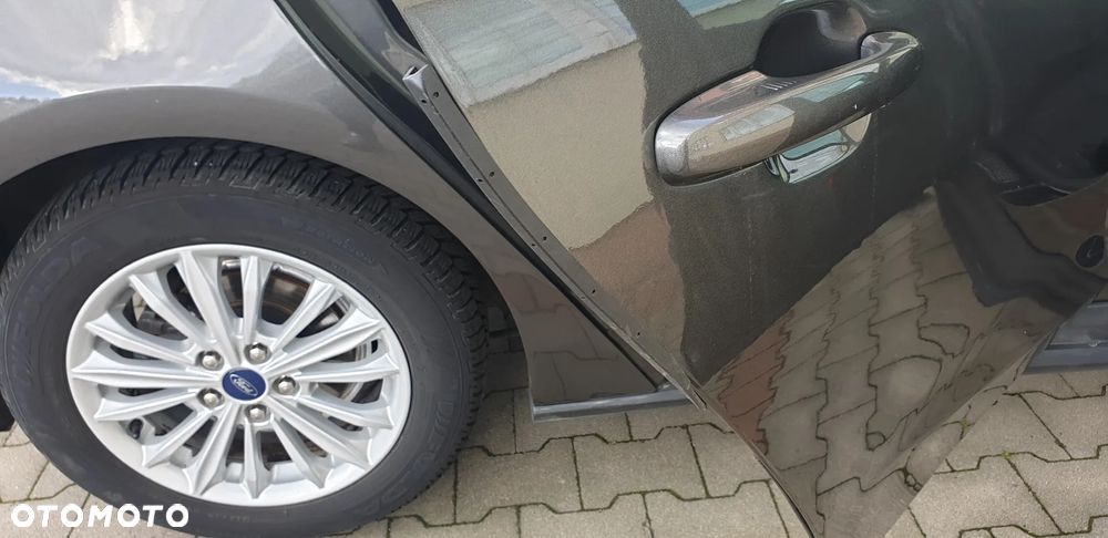 Ford Focus 1.0 EcoBoost Titanium ASS - 17