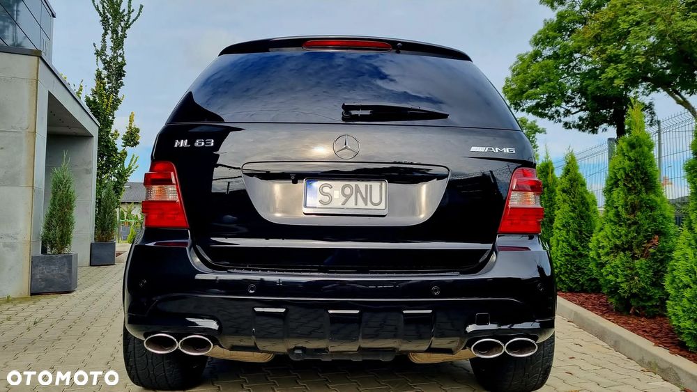 Mercedes-Benz ML ver-63-amg-4--matic - 3