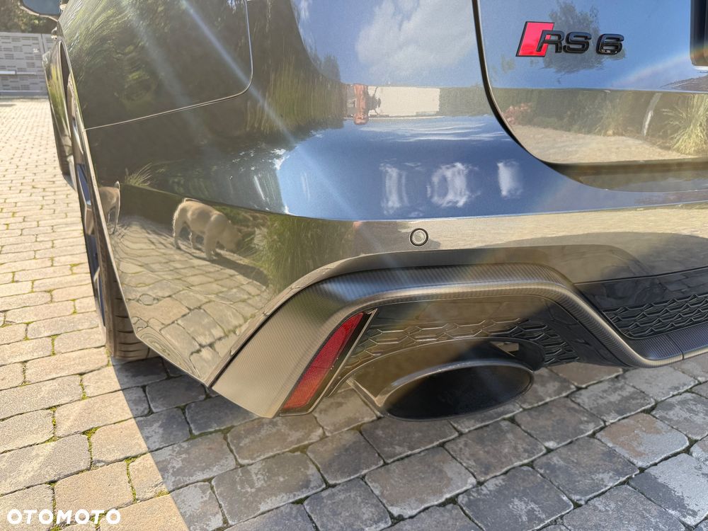 Audi RS6 Avant - 9