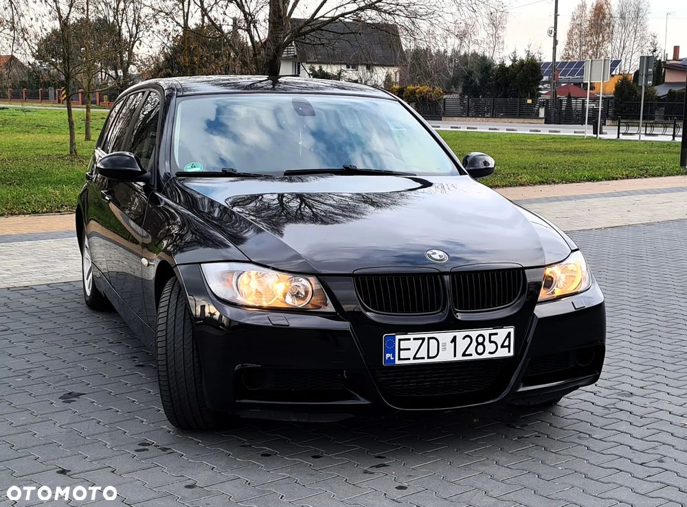 BMW Seria 3 318d - 14