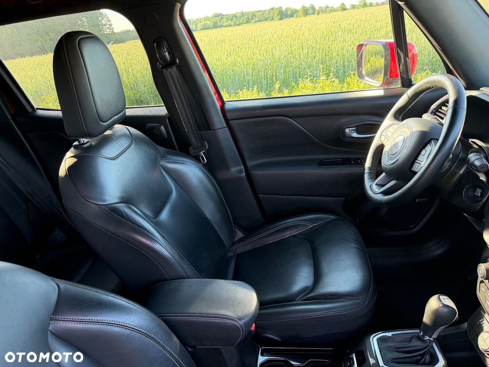 Jeep Renegade 1.3 T-GDI 4xe Automatik High Upland - 13