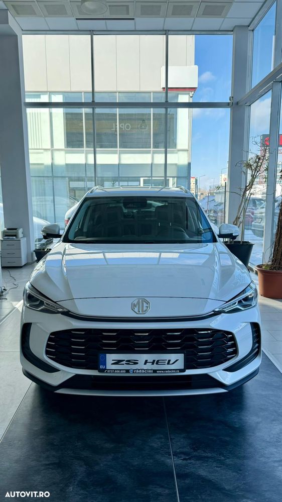 MG ZS HEV Hybrid+ Standard - 2