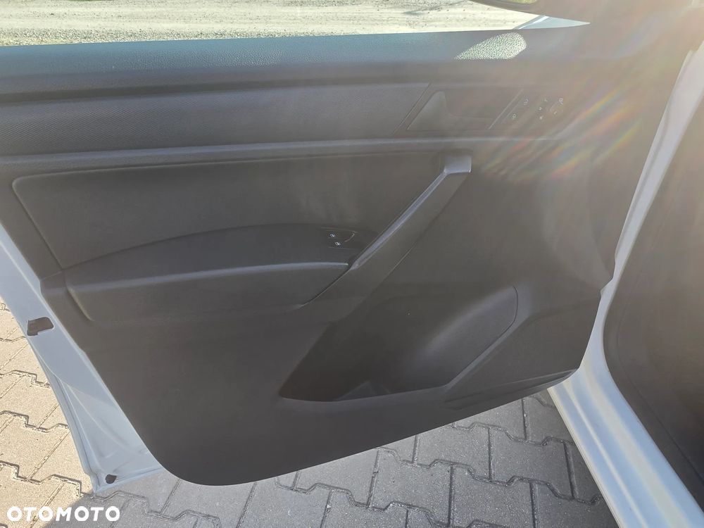 Volkswagen Caddy - 19