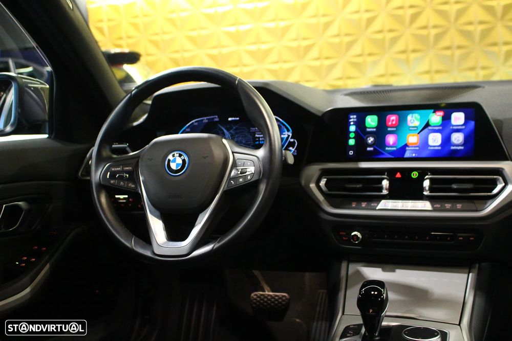 BMW 320 e Line Sport Auto - 14