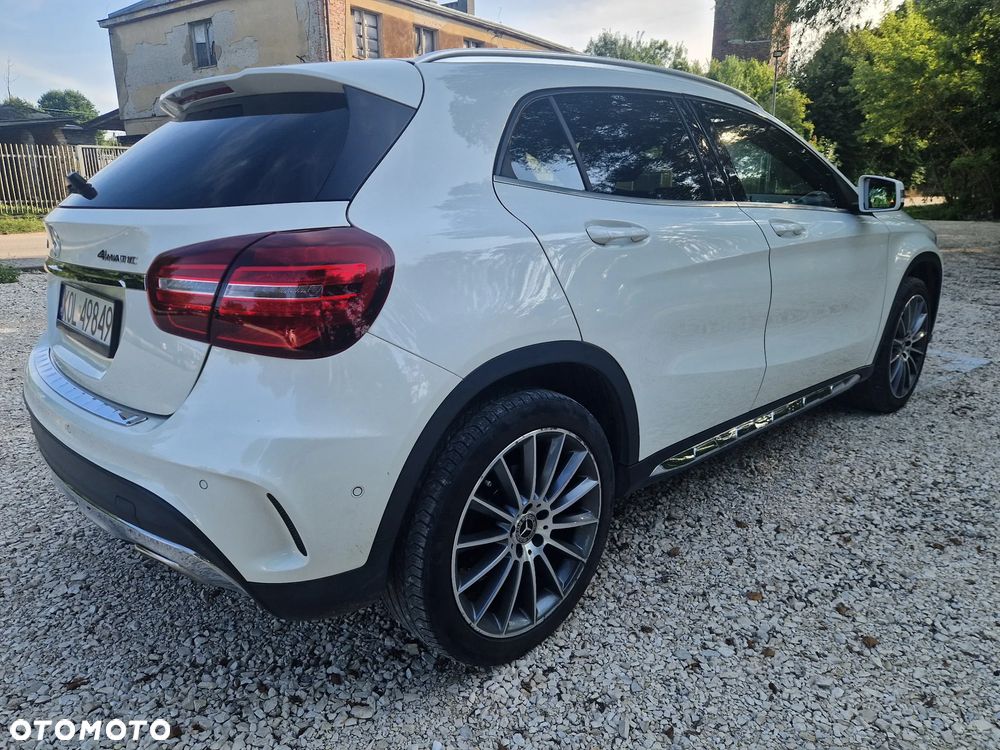 Mercedes-Benz GLA 250 4-Matic - 7