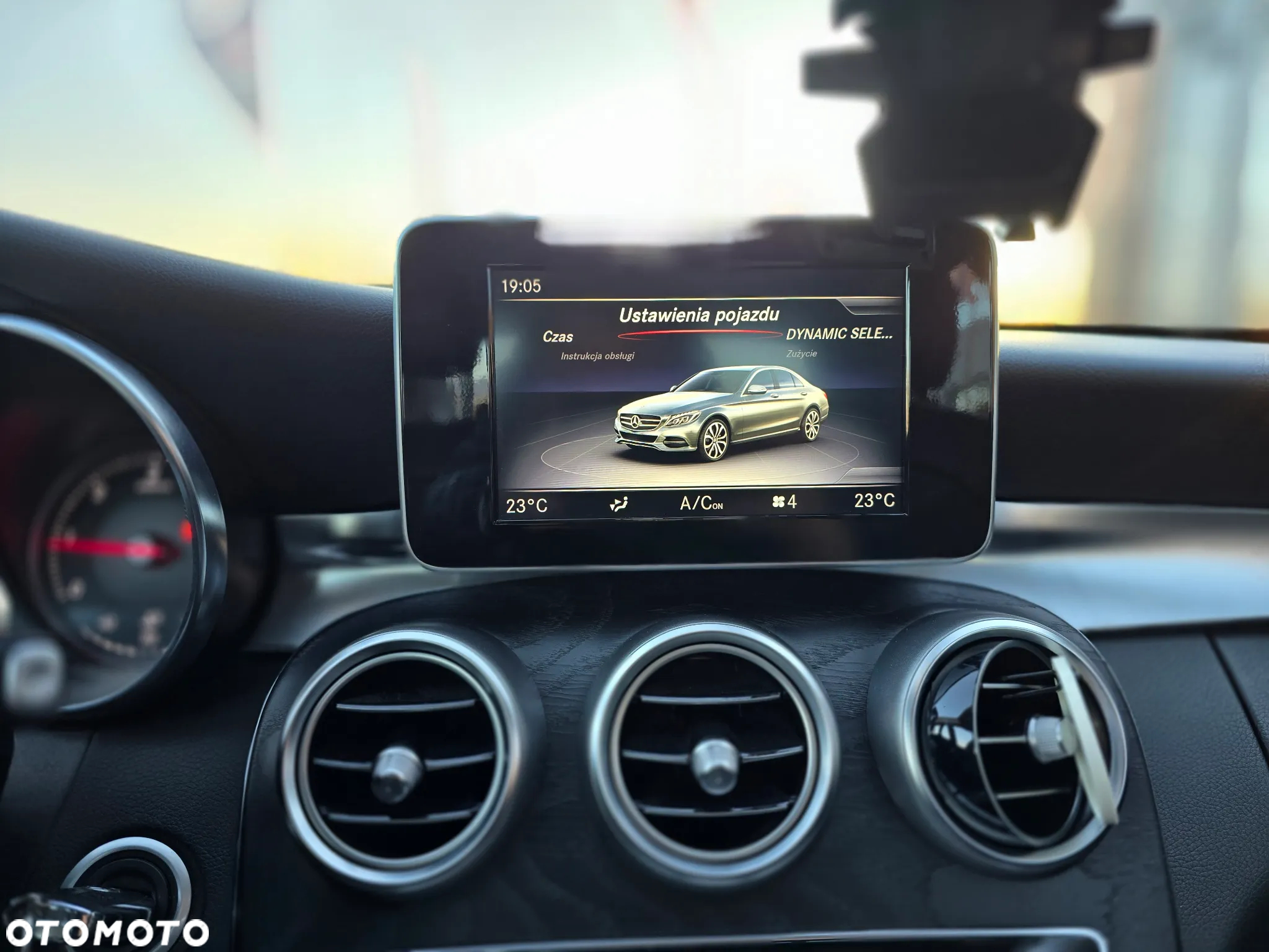 Mercedes-Benz Klasa C 200 (BlueTEC) d 7G-TRONIC - 23