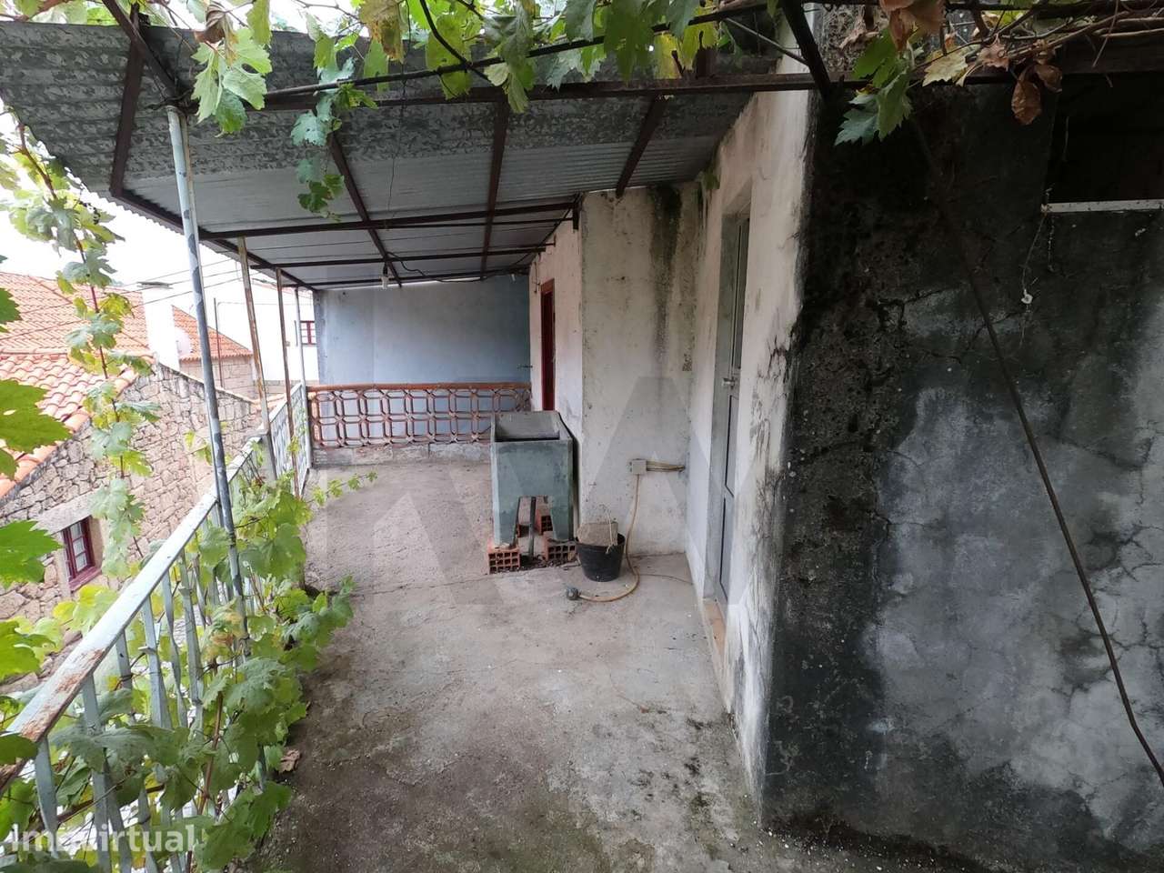 Conjunto de 3 Moradias para Recuperar em Arcos, Tabuaço — Um Projeto c - Grande imagem: 3/31