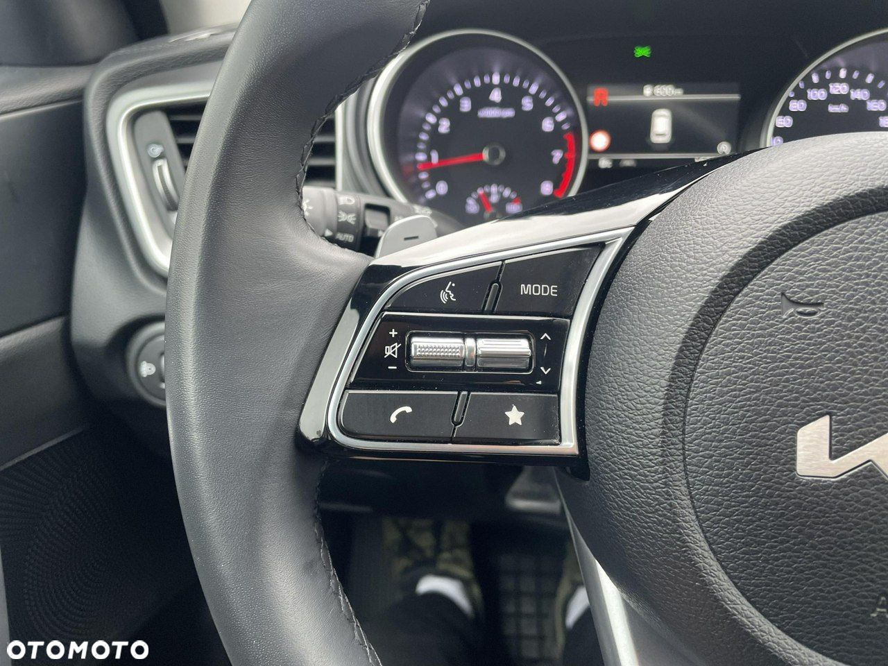 Kia Ceed - 24