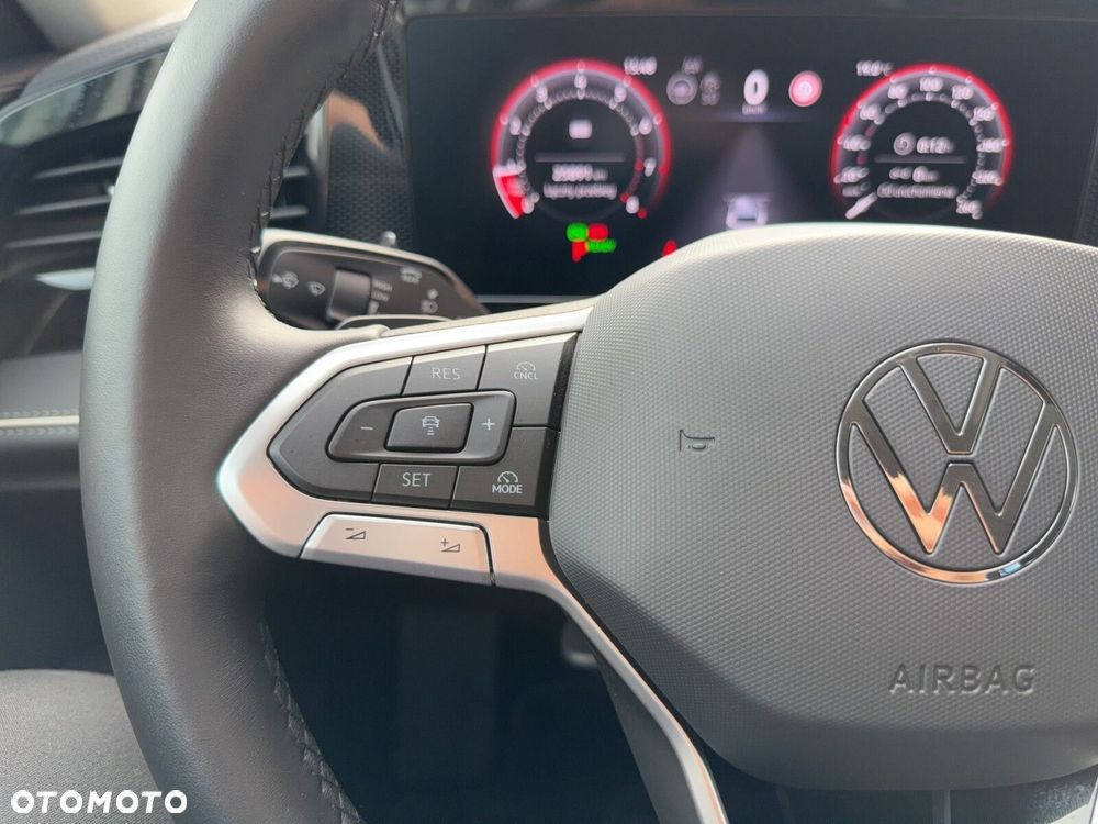 Volkswagen Passat Variant 1.5 TSI ACT mHEV Business DSG - 16