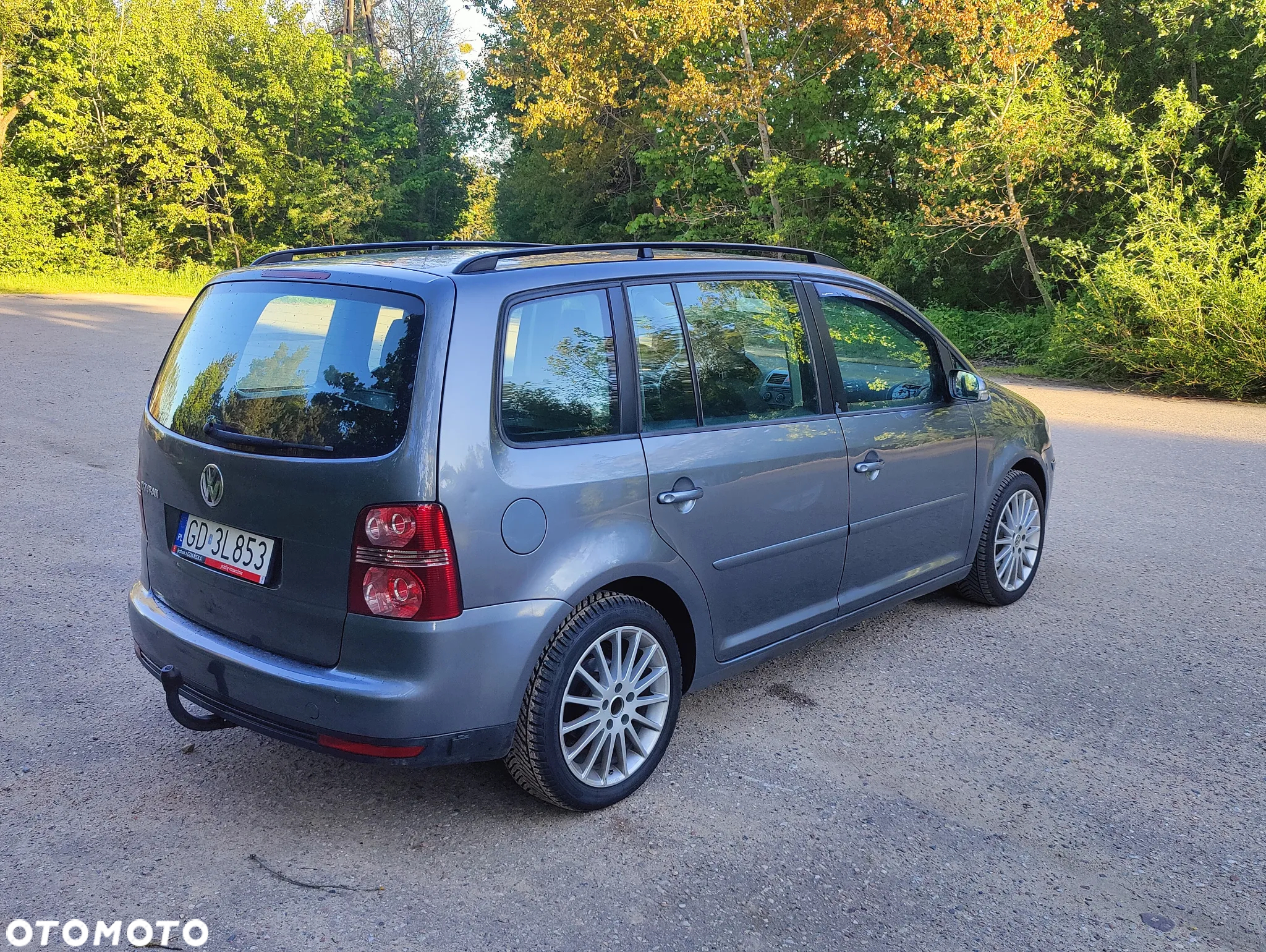 Volkswagen Touran - 7