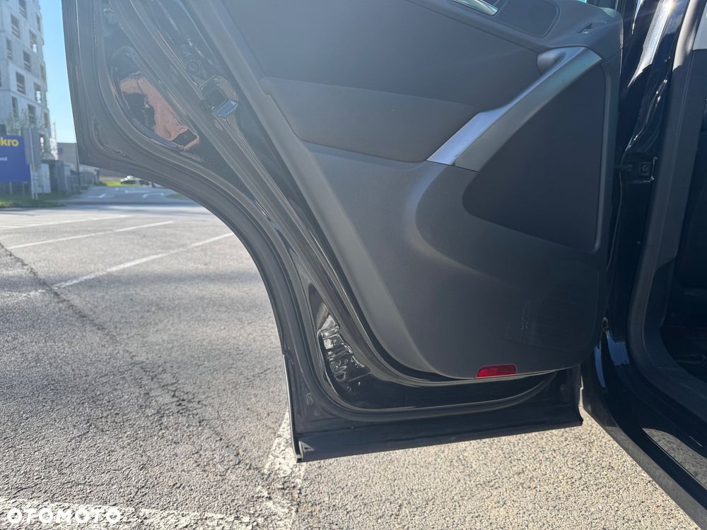 Volkswagen Tiguan 2.0 TDI 4Mot Track&Field - 10