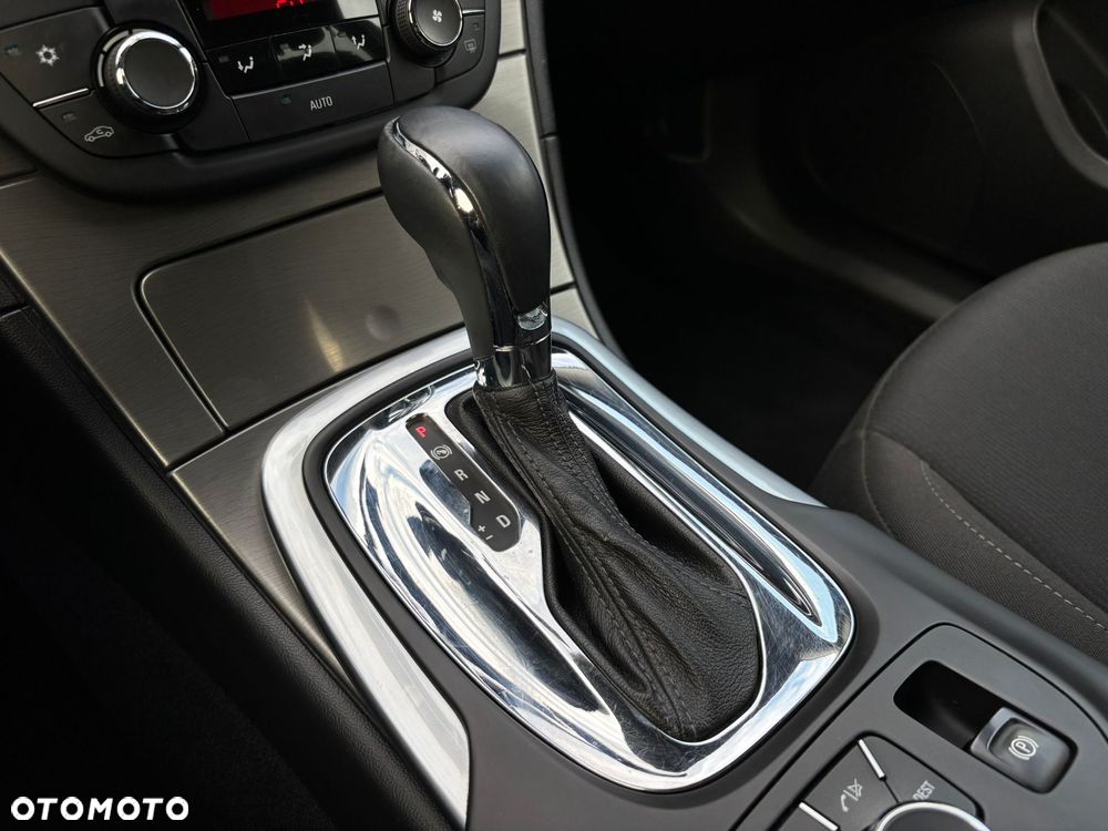 Opel Insignia 2.0 CDTI Automatik 150 Jahre - 39