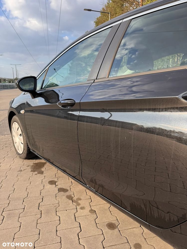 Opel Astra 1.6 CDTI Dynamic S&S - 18