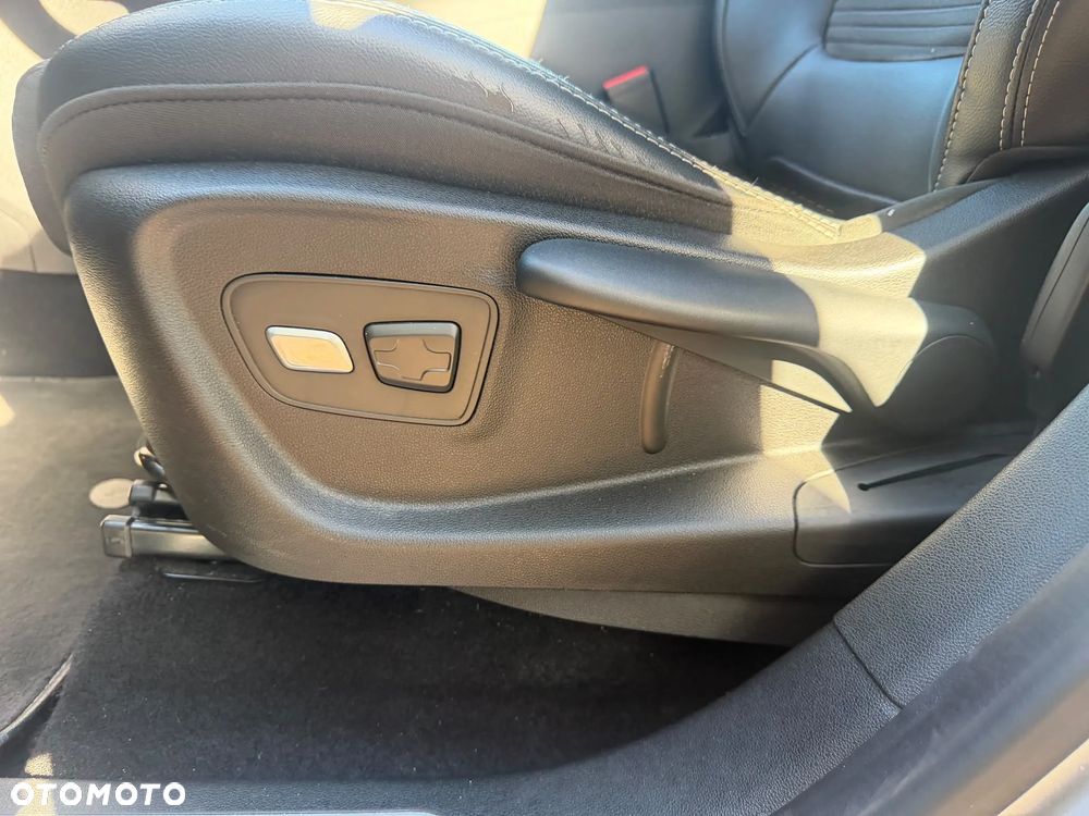 Renault Scenic TCe 140 GPF BOSE EDITION - 29
