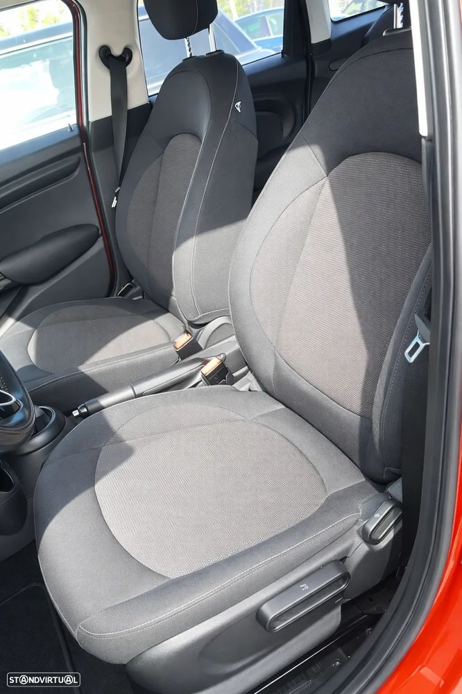 MINI 5 Portas One D - 17