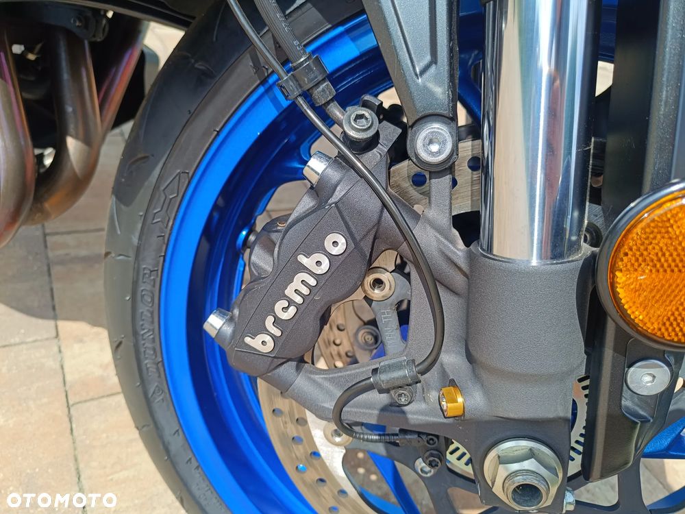 Suzuki GSX 1000 - 17