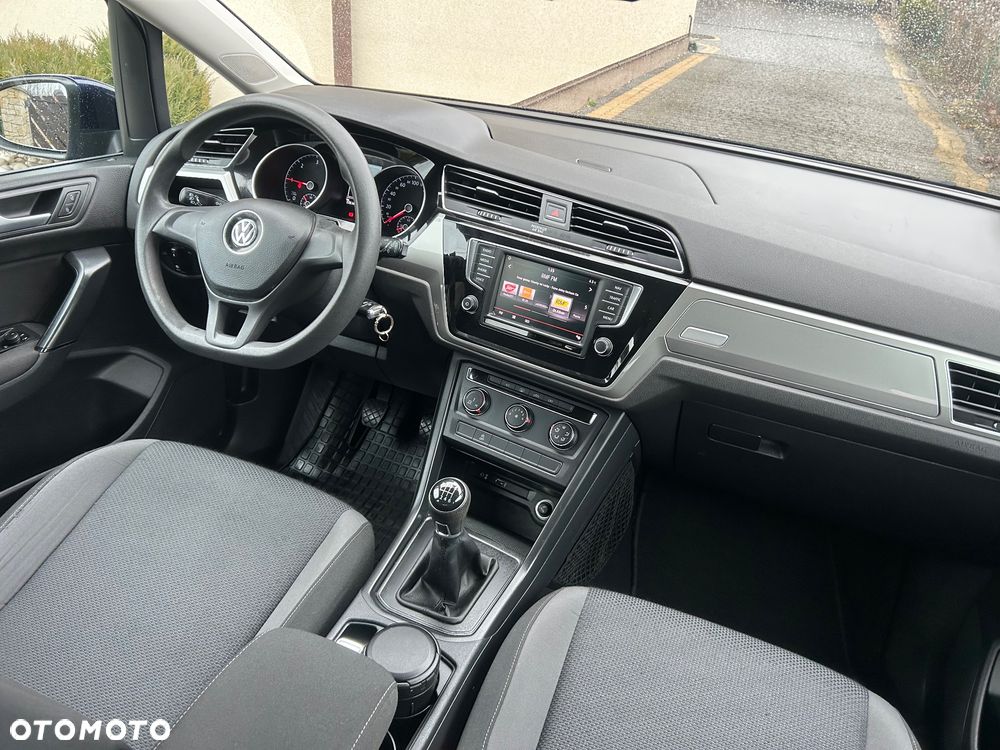 Volkswagen Touran 1.6 TDI SCR BlueMotion Technology Trendline - 19