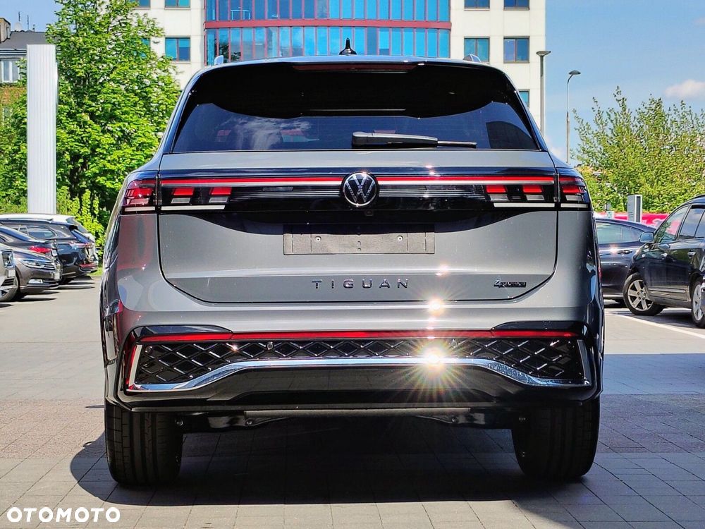 Volkswagen Tiguan - 5