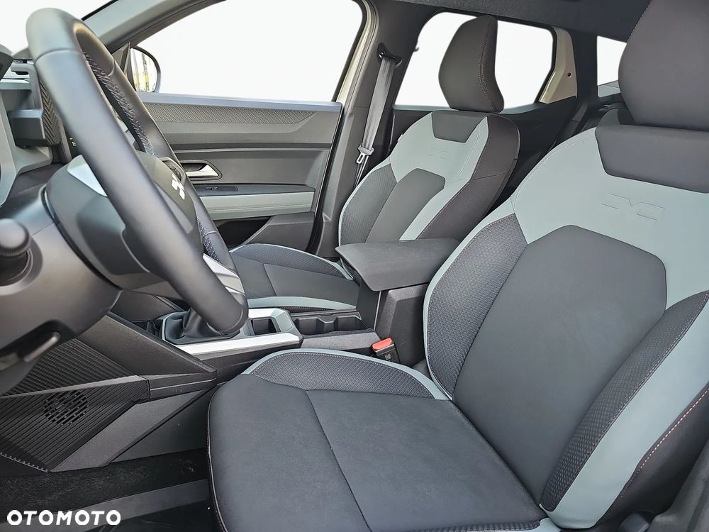 Dacia Duster 1.2 TCe mHEV Extreme - 11