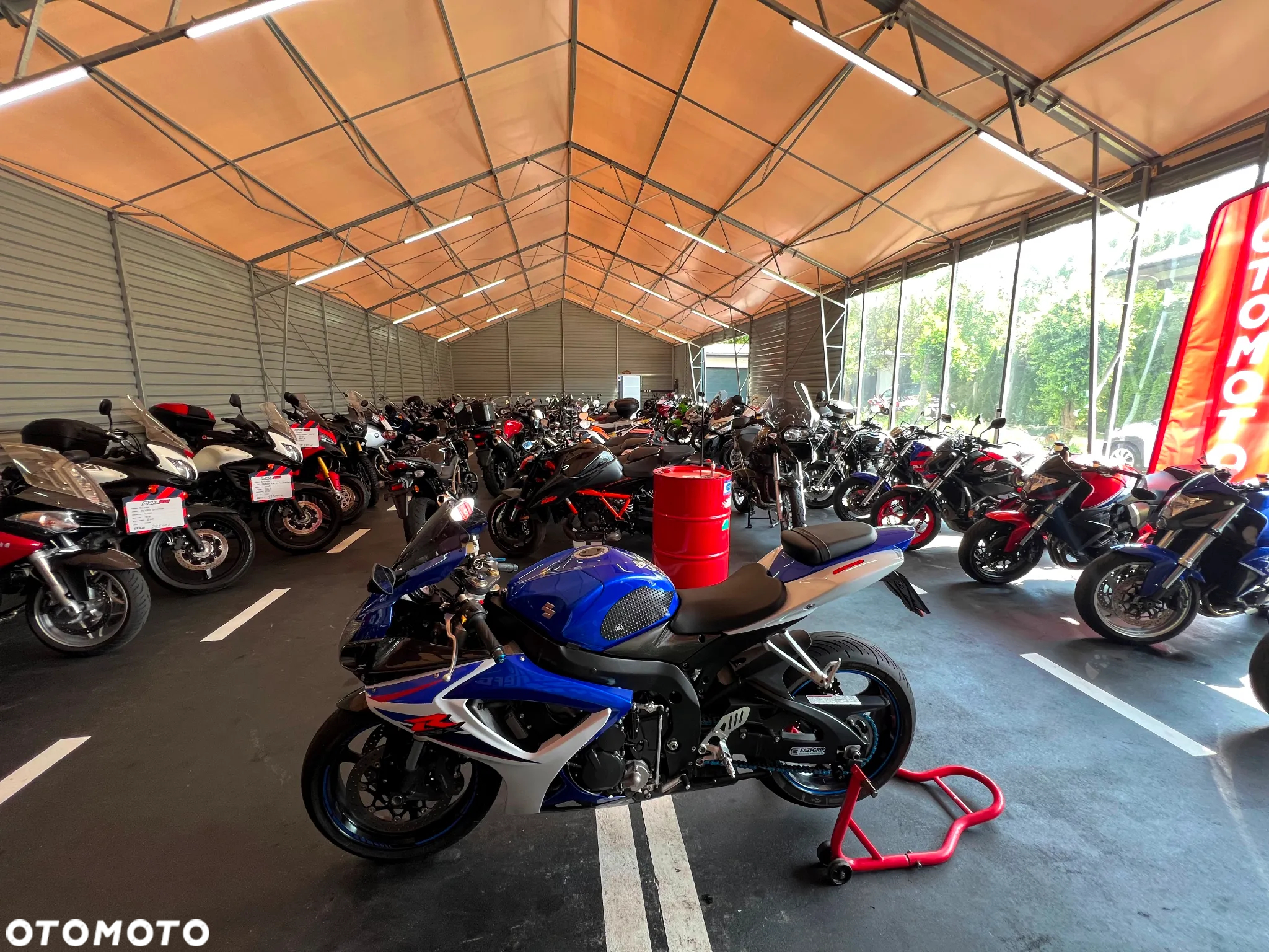 Suzuki GSX-R - 19