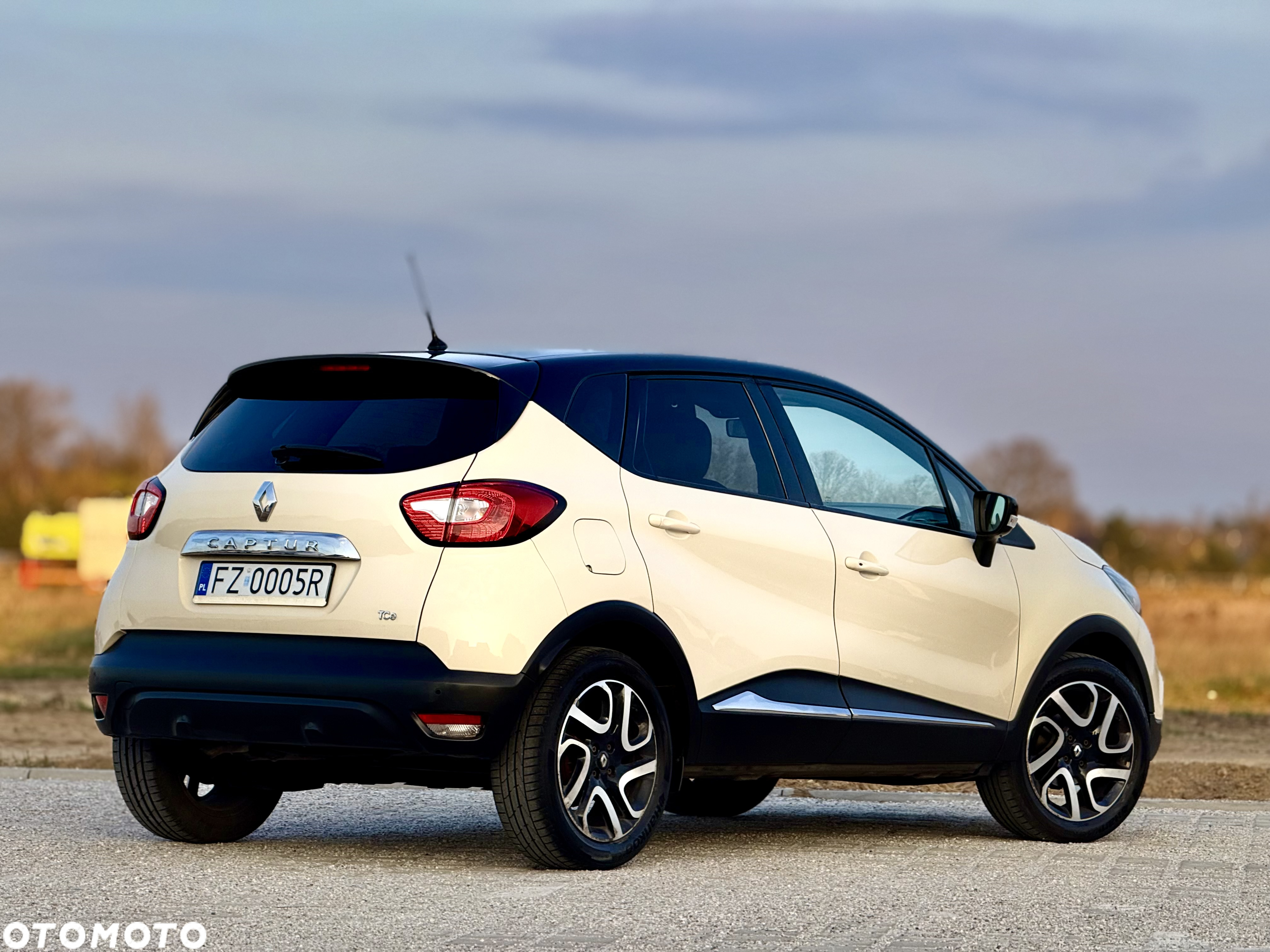 Renault Captur - 4