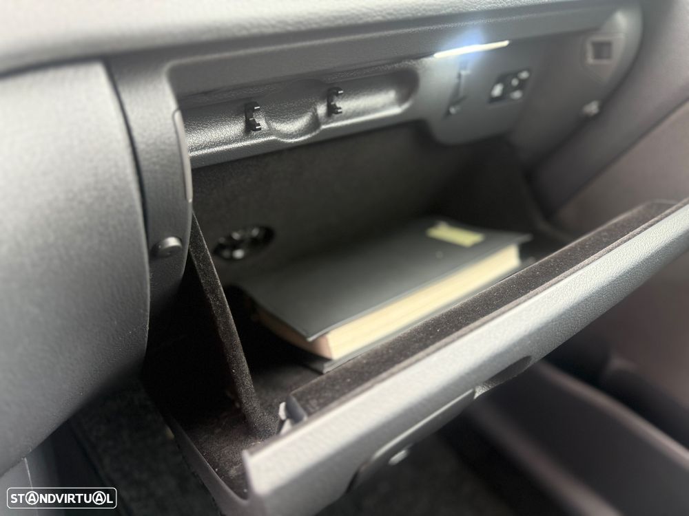 VW Golf Plus 1.9 TDi Trendline AC - 29