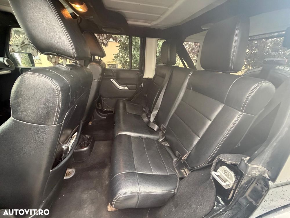 Jeep Wrangler Unlimited 3.6 Automatik Sahara - 18