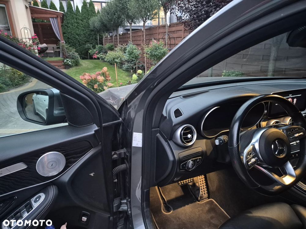 Mercedes-Benz GLC 300 de 4Matic 9G-TRONIC AMG Line Plus - 11