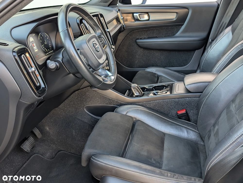 Volvo XC 40 T5 AWD R-Design - 18