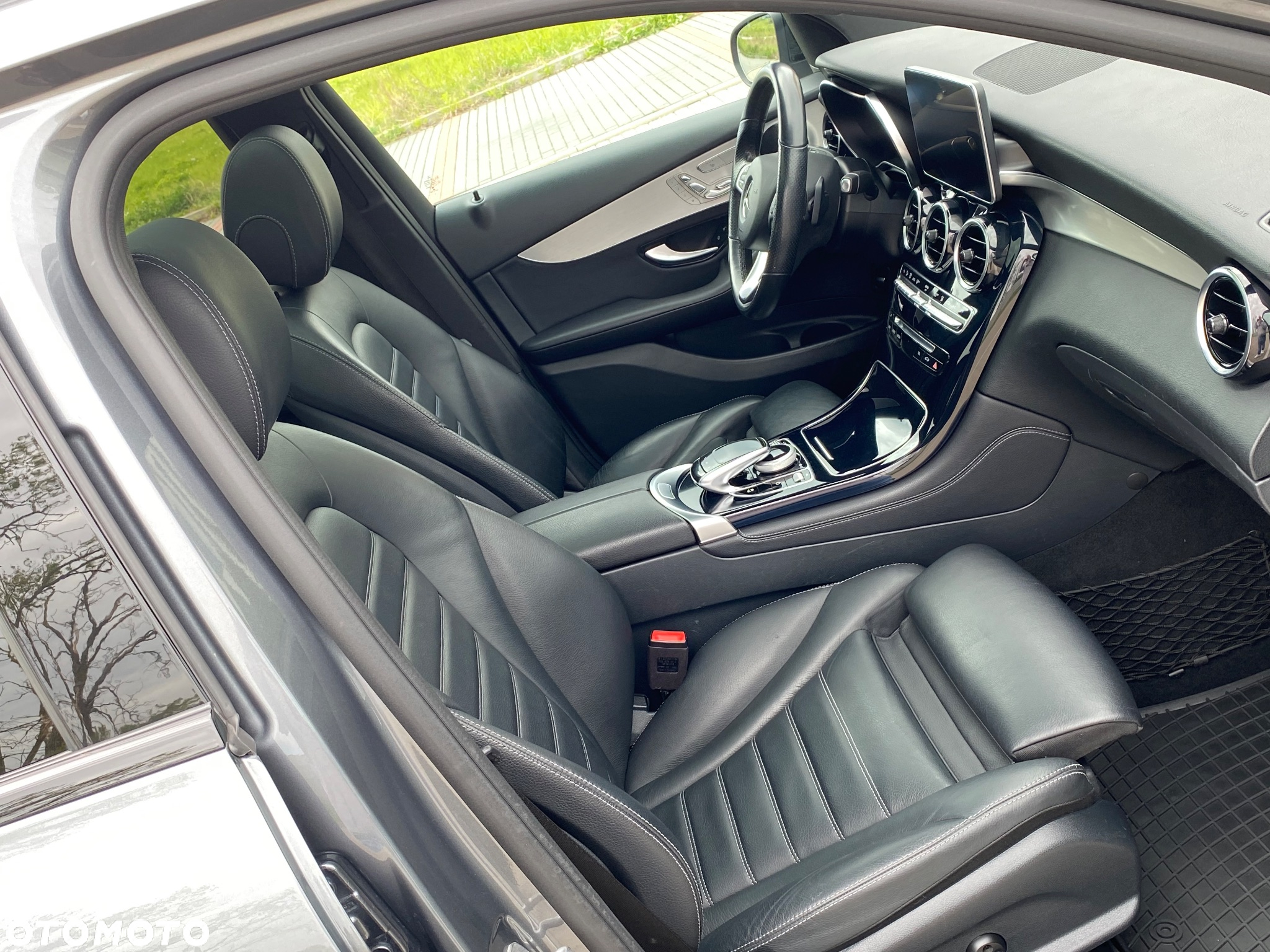 Mercedes-Benz GLC - 7
