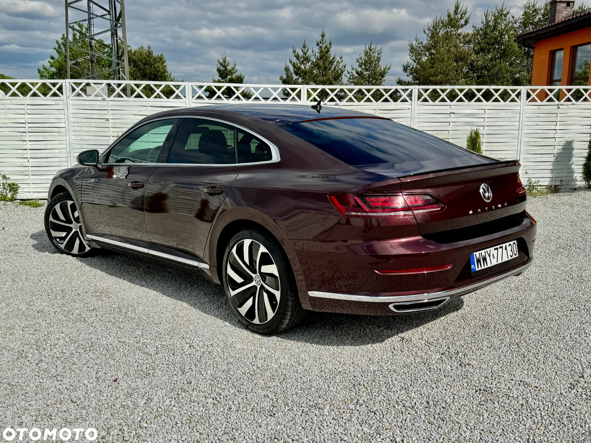 Volkswagen Arteon 2.0 TSI R-Line DSG - 2