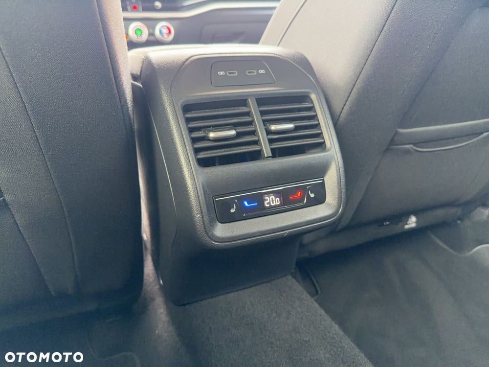 Skoda Superb 1.5 TSI mHEV Selection DSG - 38