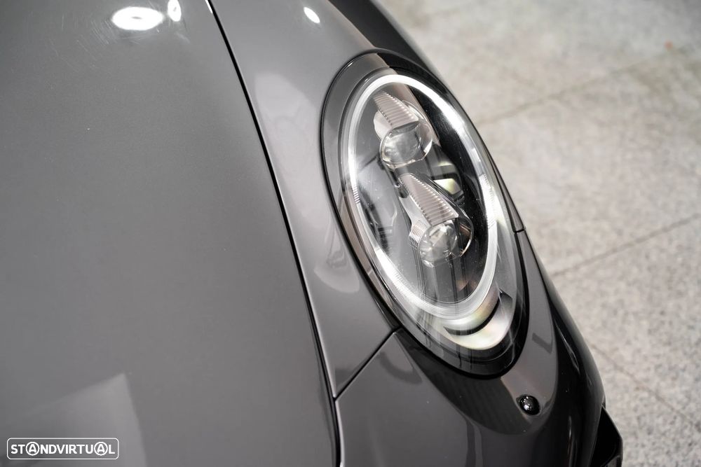 Porsche 911 (991) Turbo S Cabriolet - 23
